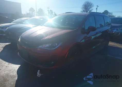 2018 Chrysler Pacifica Touring L из США, поврежденный, VIN 2C4RC1BG5JR172109